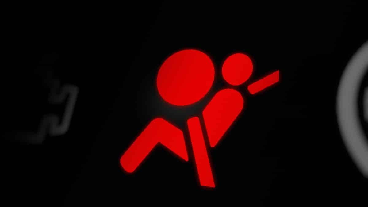 Đèn báo lỗi túi khí SRS trên bảng đồng hồ